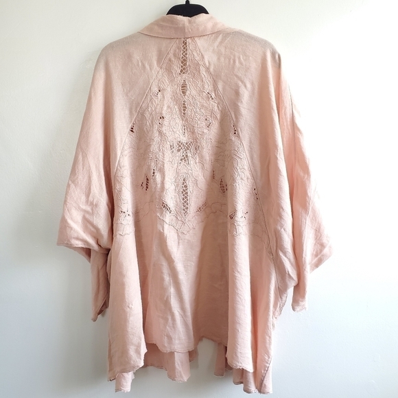 New Free People Cool Nights Crochet Conch Pink Cardigan Short Duster Kimono Sz S - Picture 11 of 16